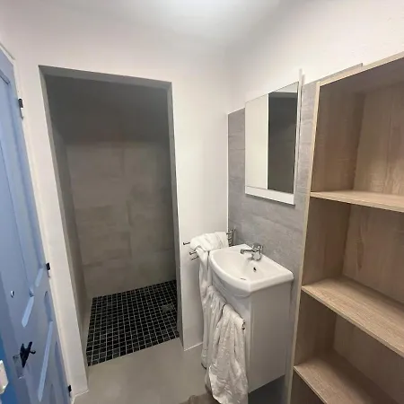 Pied-a-terre A 2 Pas De La Gare D'ajaccio